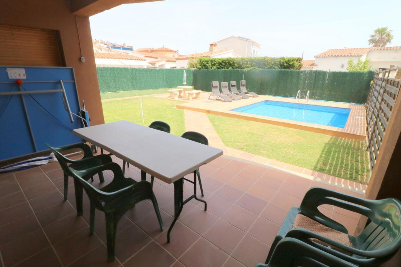 Peni 168A - Belle Maison Avec Piscine Empuriabrava Exterior foto