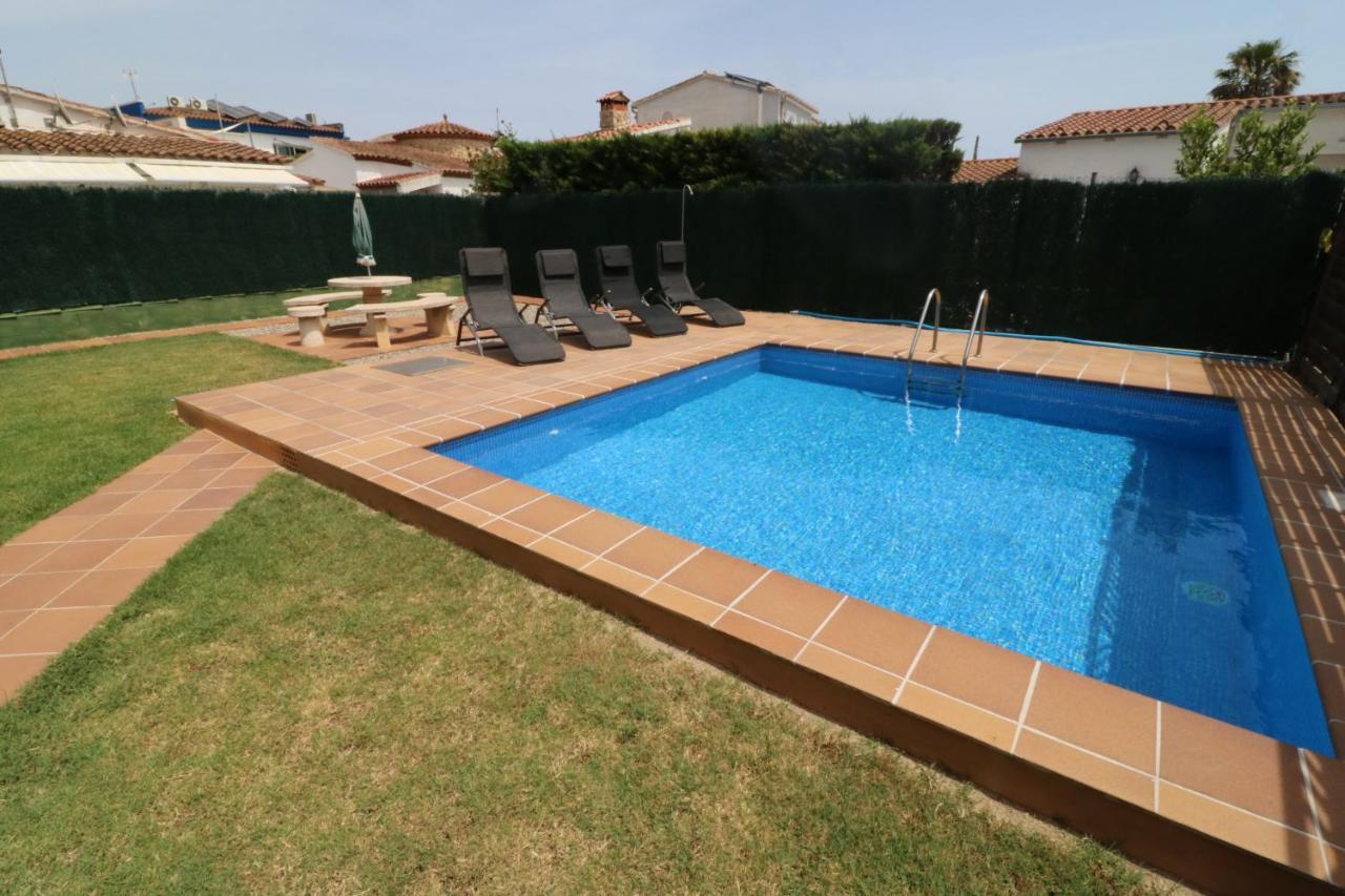 Peni 168A - Belle Maison Avec Piscine Empuriabrava Exterior foto